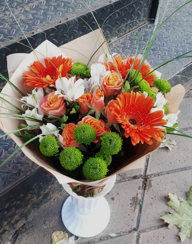 Букет цветов из: Герберы, Хризантемы, Альстромерии и Розы в Нововоронино