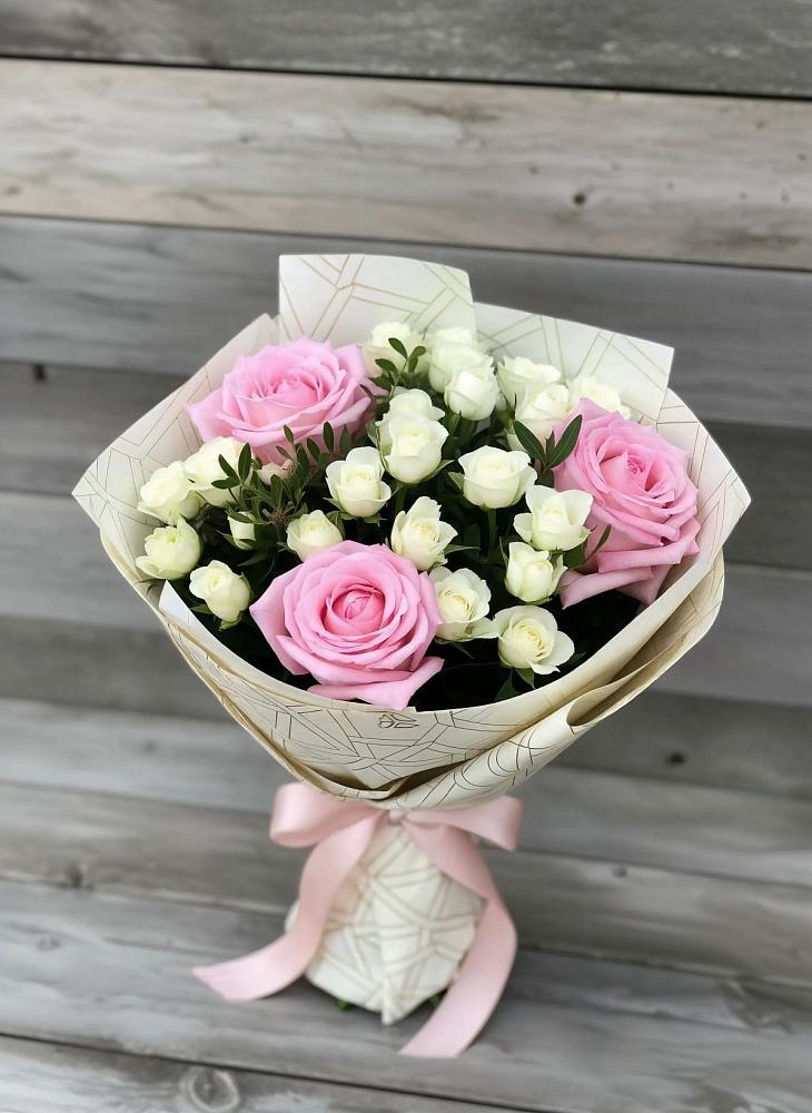 Букет цветов из: Розы в Нововоронино