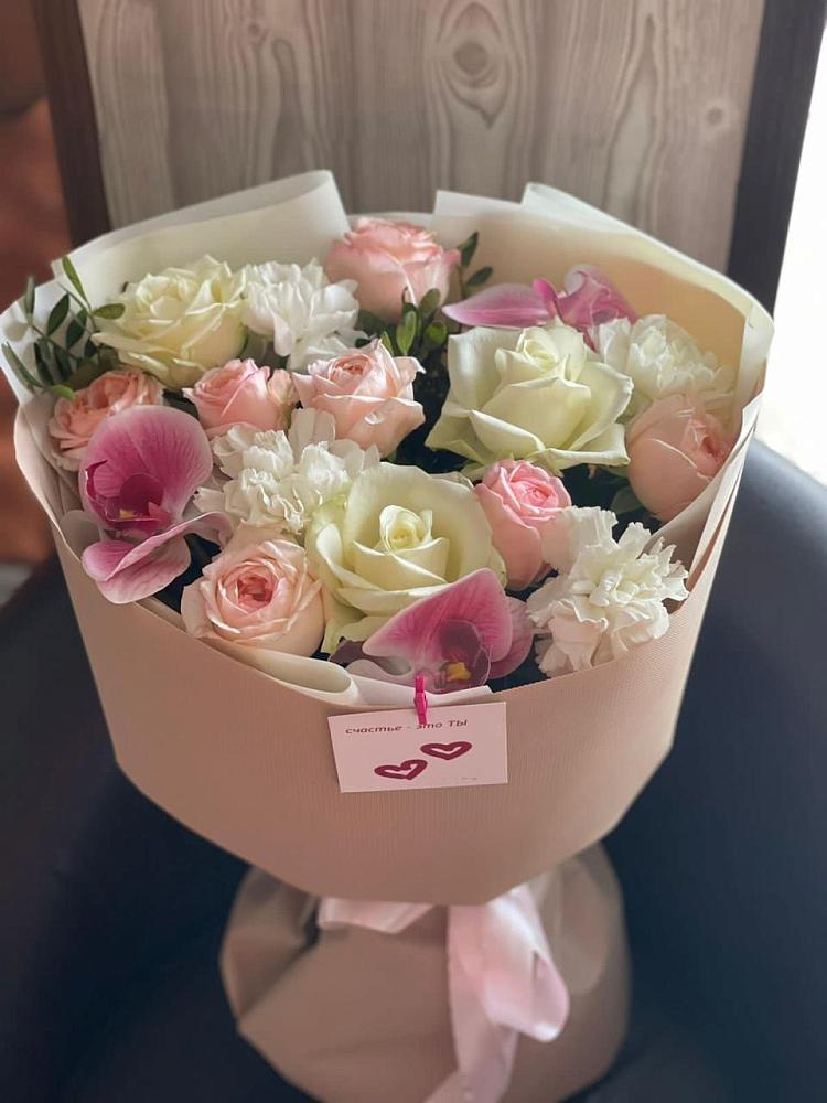 Букет цветов из: Орхидеи, Розы и Гвоздики в Нововоронино