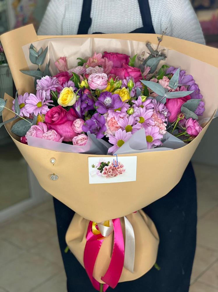 Букет цветов из: Хризантемы, Гвоздики и Альстромерии в Нововоронино