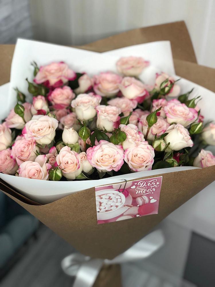 Букет цветов из: Розы в Нововоронино