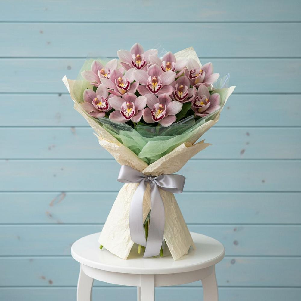 Букет цветов из: Орхидеи и Розы в Нововоронино