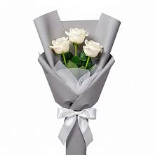 Букет 3 белые розы в Нововоронино