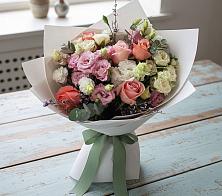 Букет цветов из:  Розы, Лизиантусы и Гвоздики в Нововоронино