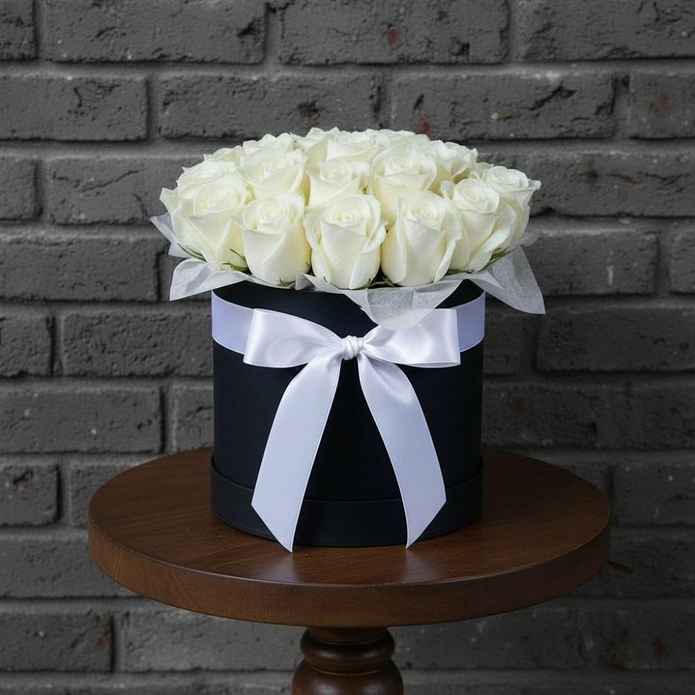 Цветочная композиция из Розы в шляпной коробке в Нововоронино